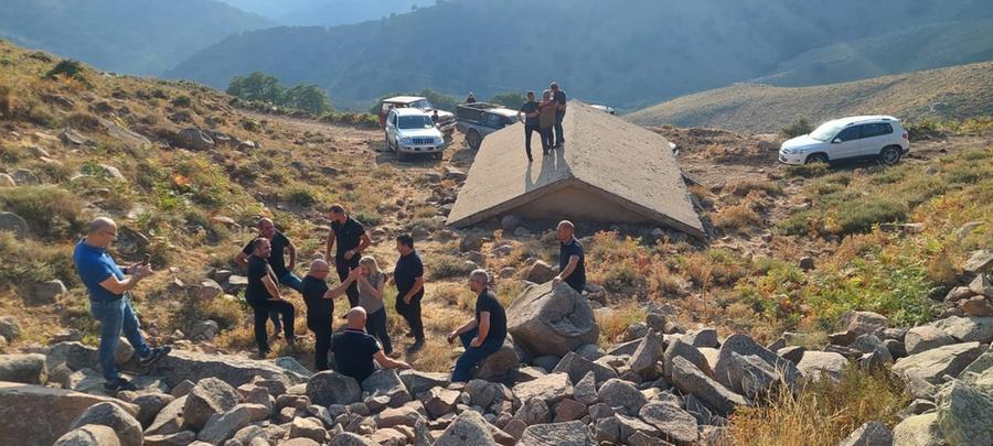 L’assessora Satta a Desulo tra gli allevatori: «Il pascolo semibrado arriverà presto in commissione»