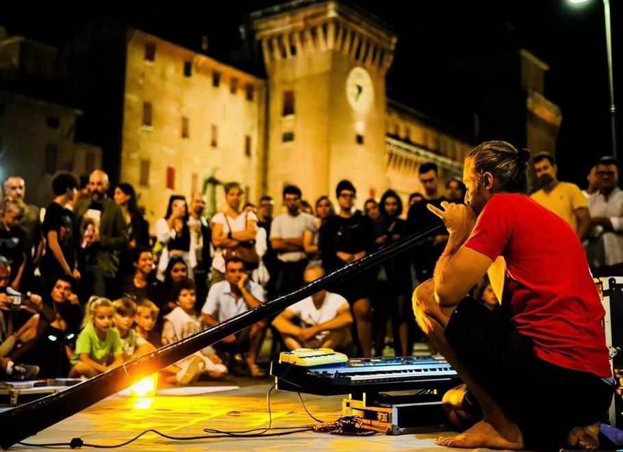 Grandi ritorni e nuovi talenti al Ferrara Buskers Festival