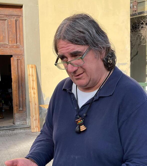 Il parroco di Vicofaro don Massimo Biancalani (foto Nucci)