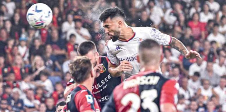 
	il colpo di testa di Gonzalez per il gol del 3-0 viola&nbsp;(Foto Acf Fiorentina)

