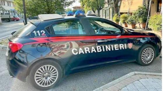 Un’auto dei carabinieri