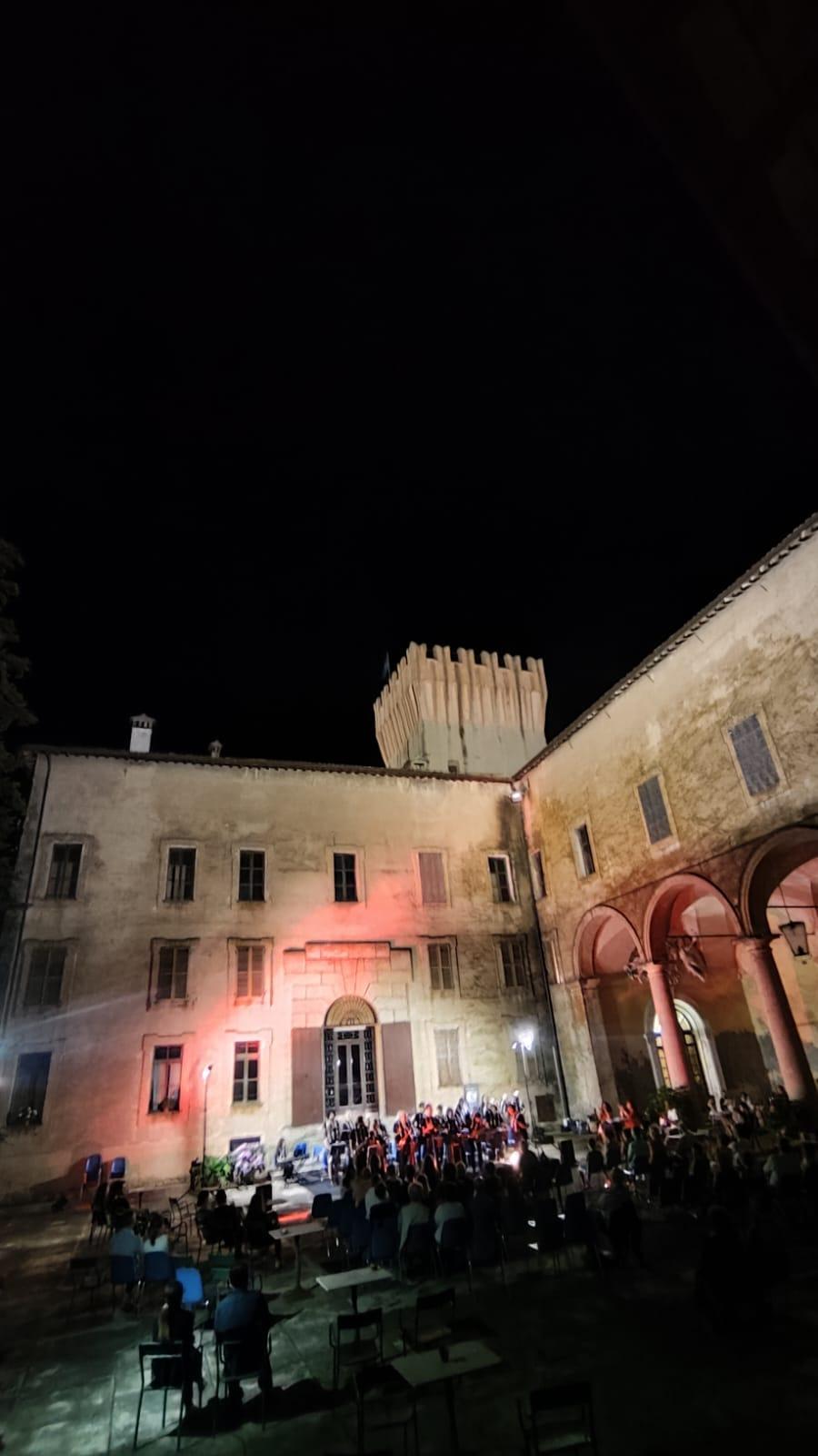 Dai Sassi di Rocca fino al borlengo: Miss Italia rende omaggio a Guiglia<br>
