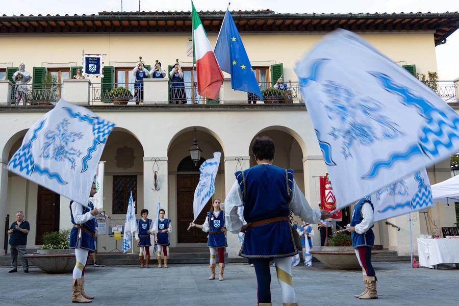 Countdown per la storica festa di Lastra a Signa, si va dall’omaggio a Campana all’ironia di Gennai