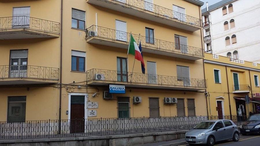 COMMISSARIATO POLIZIA 