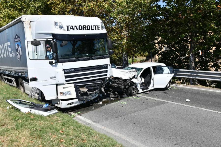 
	Lo scontro (Foto Sernacchioli)

