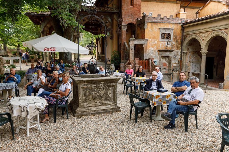 Montecatini, un aperitivo per la onlus Don Gnocchi, che si prende cura di Paolo