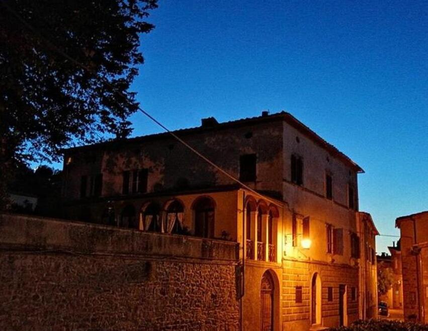 Chianni, Villa Cortesi piace ai turisti stranieri: adesso c’è anche il ristorante