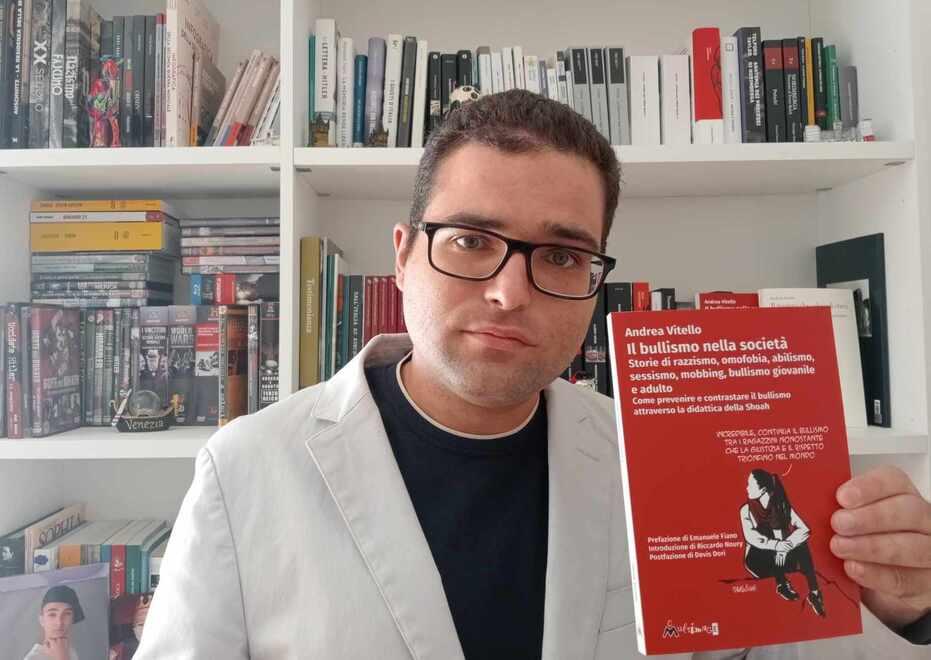 Vittima di bullismo, scrive un libro per spiegare come combatterlo