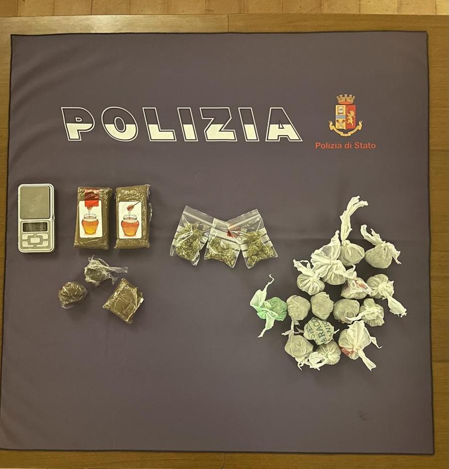 Reggio Emilia, spacciatore di 20 anni preso al Campo di Marte