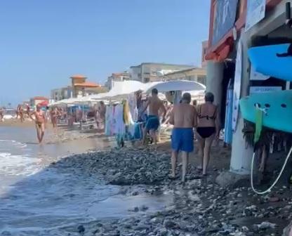 San Vincenzo, una petizione con 500 firme per riportare la spiaggia al Delfino