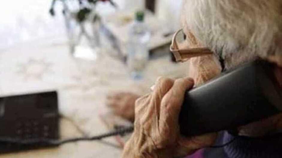 Telefono fuori uso da giorni L’appello di una coppia di 95enni