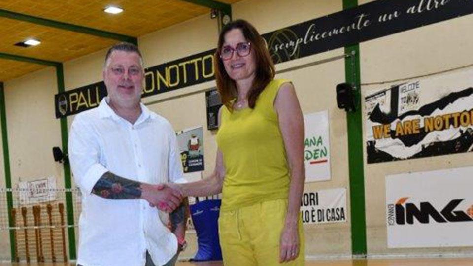 Meri Malucchi, coach della IMG Nottolini Capannori, con il presidente