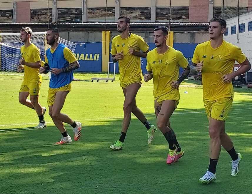 I tifosi tornano allo Zelocchi: sono oltre 300 per il Modena<br>
