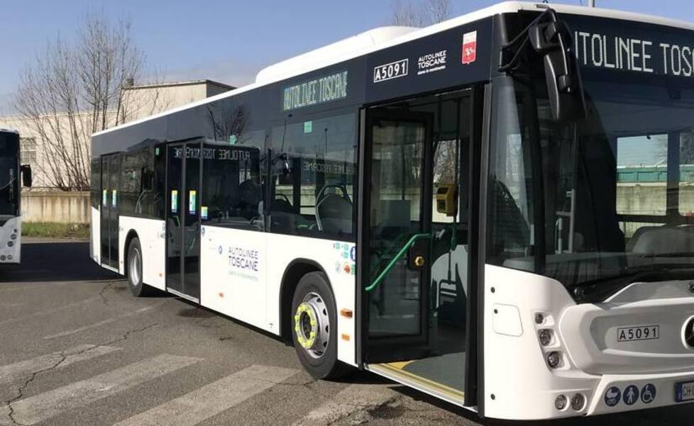 Marina di Pisa, pugni in testa all’autista del bus che finisce al pronto soccorso