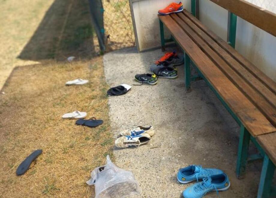 Cascina, assalto dei ladri-vandali al campo sportivo: danni per 10mila euro