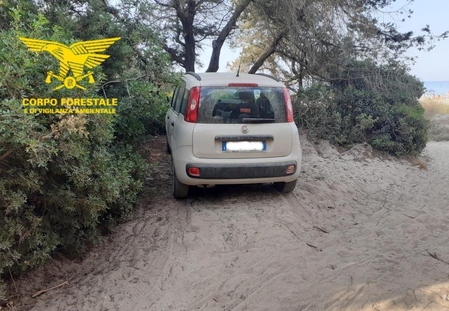 L’estate cafona a Bari Sardo: col pandino sulle dune di Cea