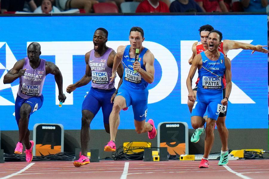 Tortu, Patta, Jacobs e Rigali vincono e volano in finale nella staffetta 4x100