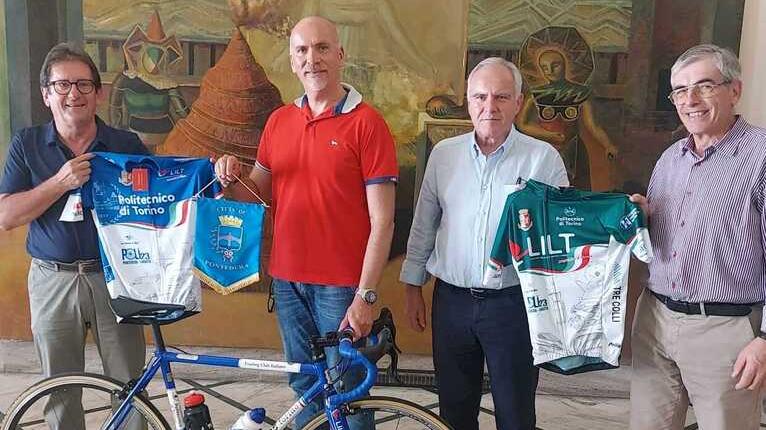 Pontedera, un viaggio nella storia industriale: cento in bici dalla Piaggio alla Fiat