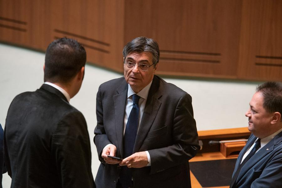 Ganau replica a Doria: «Io vinsi il concorso a titoli, lei è stato nominato»