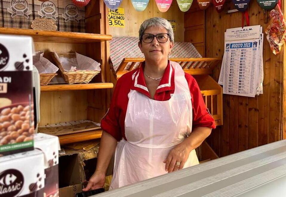 Elisabetta Vaselli nel suo negozio a San Giusto