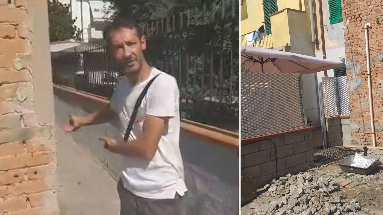 Vito Cercone nel vicolo contestato e a destra i lavori che sta effettuando sul retro e che hanno scatenato la reazione del vicino