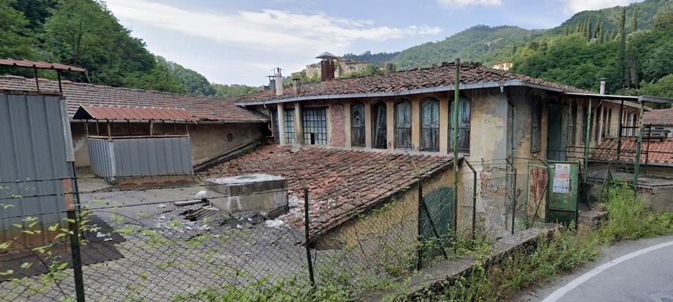 L’ex cartiera Checchi sulla via Mammianese nella zona di Pietrabuona