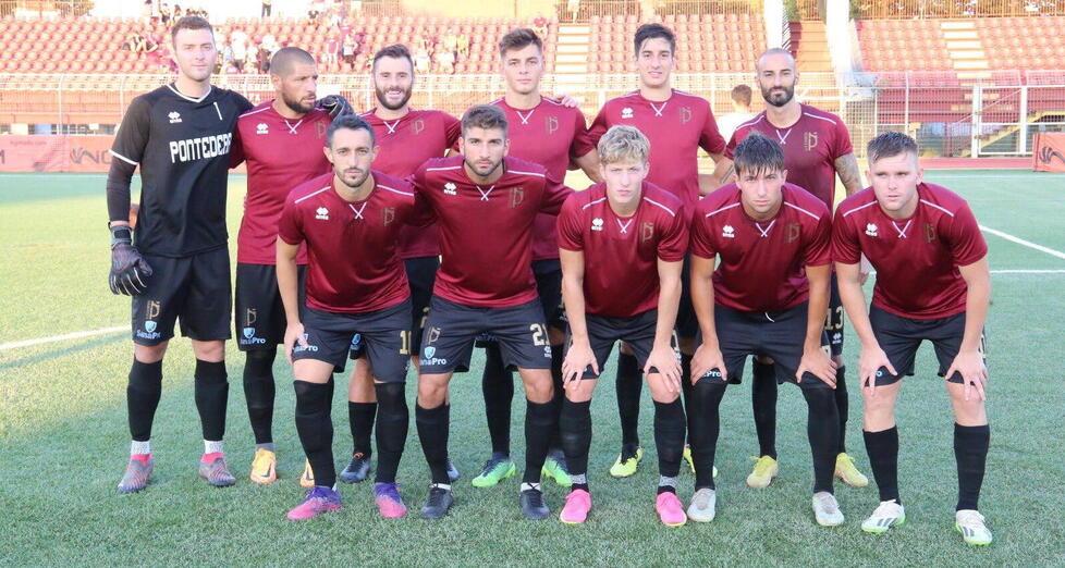La formazione schierata dal Pontedera nel test contro la Carrarese