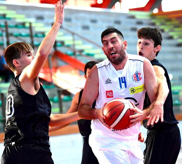 Giovanni Fattori con la maglia dello Sporting Cecina nella scorsa stagione in Coppa Toscana (foto Masini/Silvi)