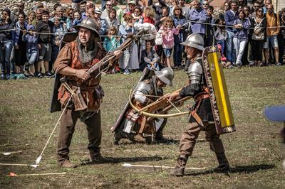 Borutta, la Bastida di Sorres entusiasma tutti: storia, amicizia ed enogastronomia