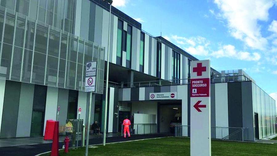 Massa, pronto soccorso preso d’assalto: fino a 280 accessi al giorno