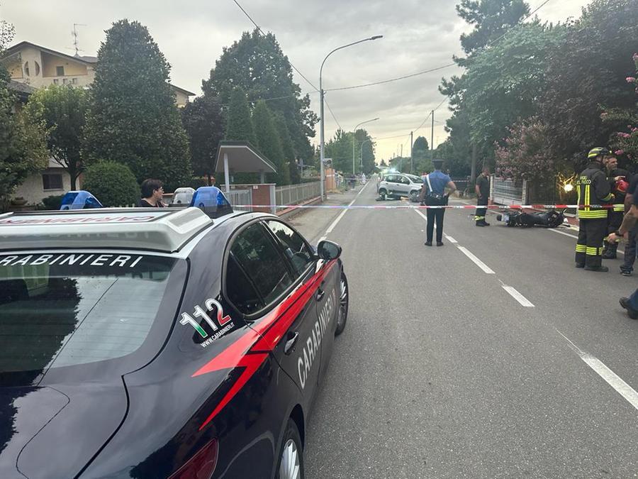 Schianto tra auto e scooter a Campegine, ferito anche un pedone: due persone gravi