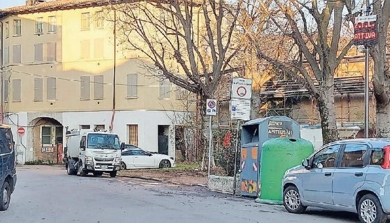 Sassuolo, l’acqua mette ko la Ztl: una perdita d’acqua all’interno del municipio ha danneggiato il server<br>
