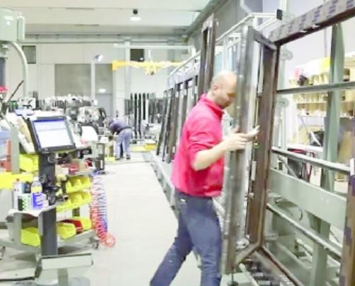 Alghero, cassa integrazione per 300 dipendenti di Nobento.  I sindacati: «Si rischia una bomba sociale»