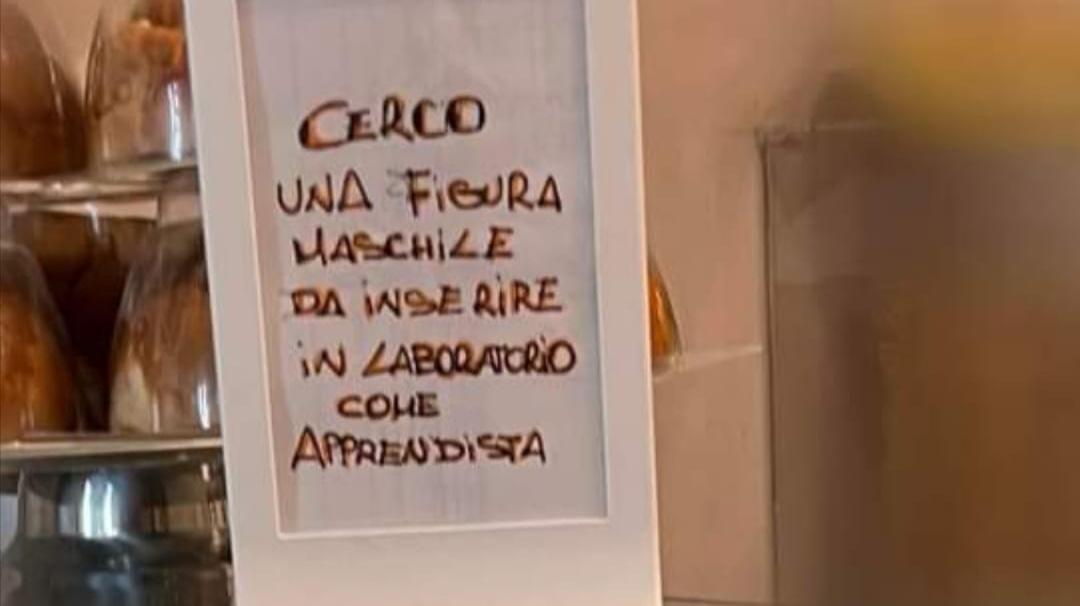 Livorno, bufera sull’annuncio del Caprilli: «Cerchiamo gelataio maschio»