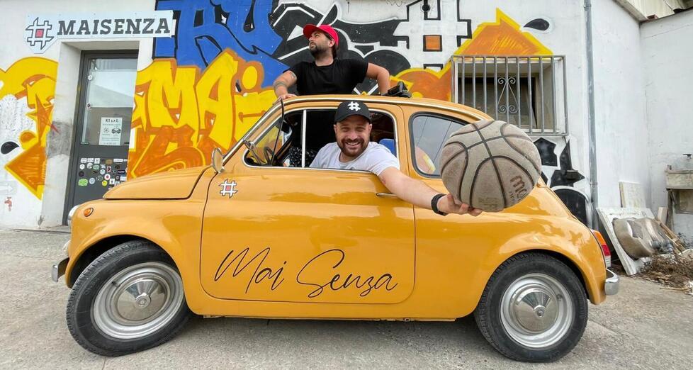 Michele Leonardi nella sua Cinquecento griffata “Maisenza#