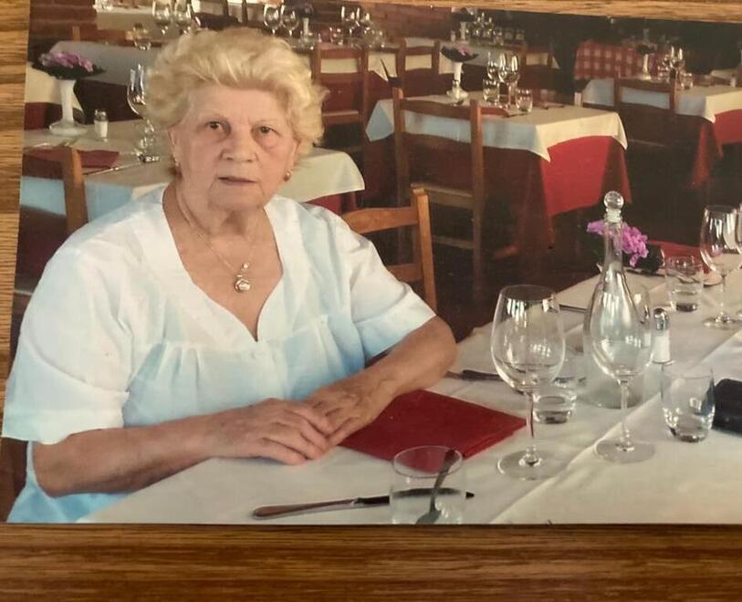 Torre del Lago, addio alla storica cuoca del ristorante Da Cecco