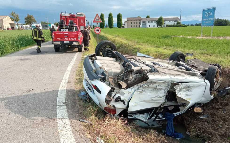 Scontro Tra Un’auto E Un Furgone: Grave Una 60enne Gazzetta Di Modena