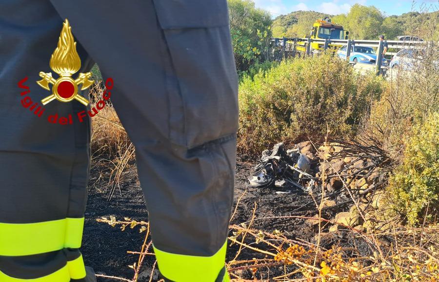 Si schianta sul guard rail sulla 125 per Arzachena: motociclista perde una gamba