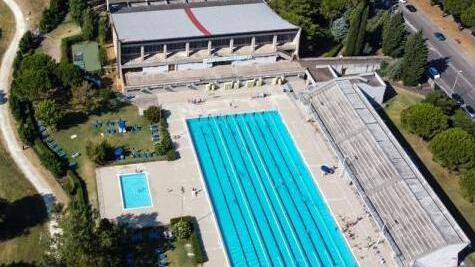 Empoli, la piscina si guasta spesso: «Pronto il progetto per rifarla»