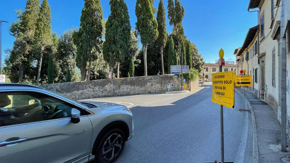 Firenze, via Bolognese rimane chiusa e ora il traffico in città rischia il tilt
