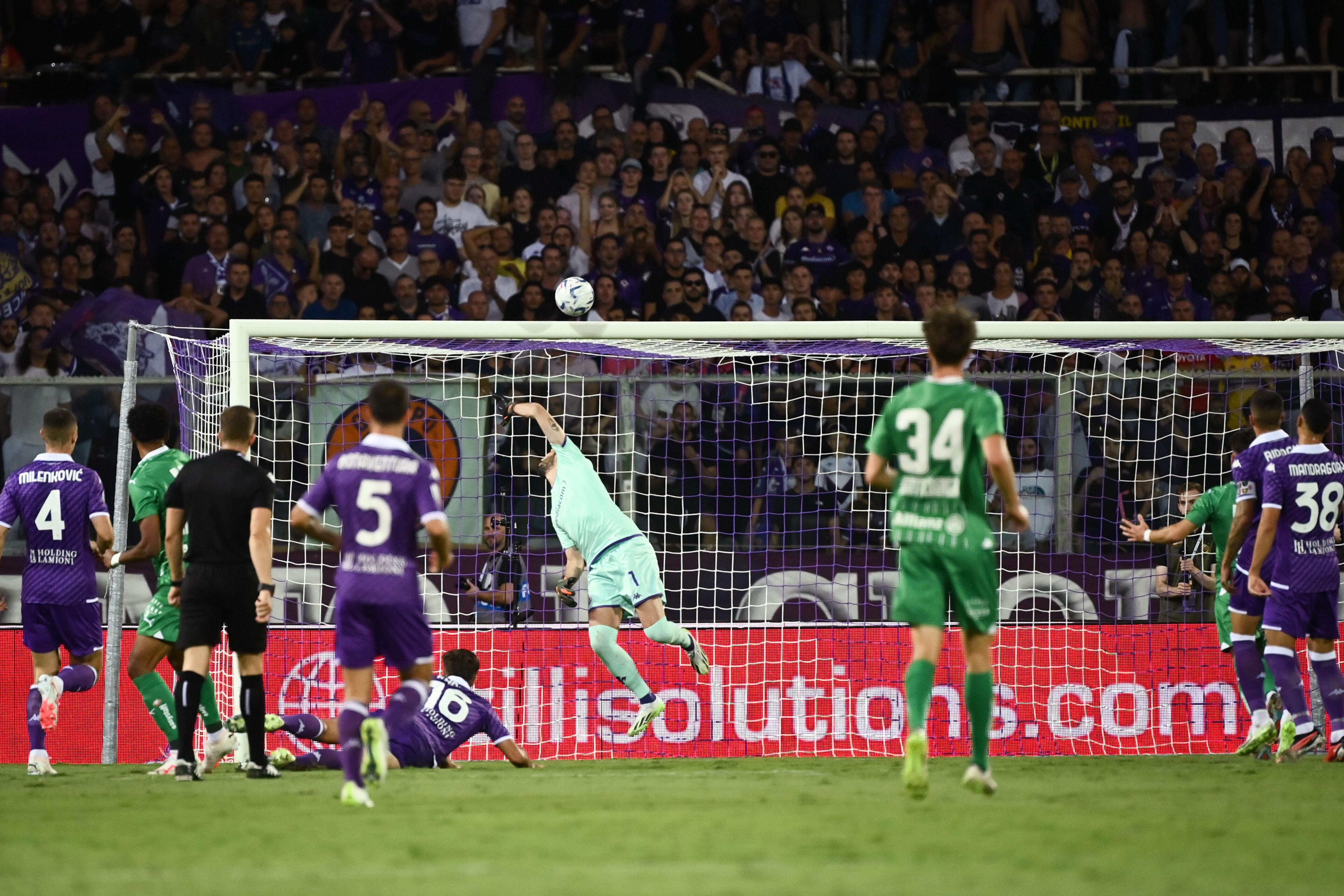 Fiorentina, cuore e tanto Nico Gonzalez elimina il Rapid
