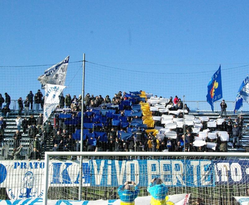 Prato È tutto pronto per l’esodo dei tifosi a Pistoia