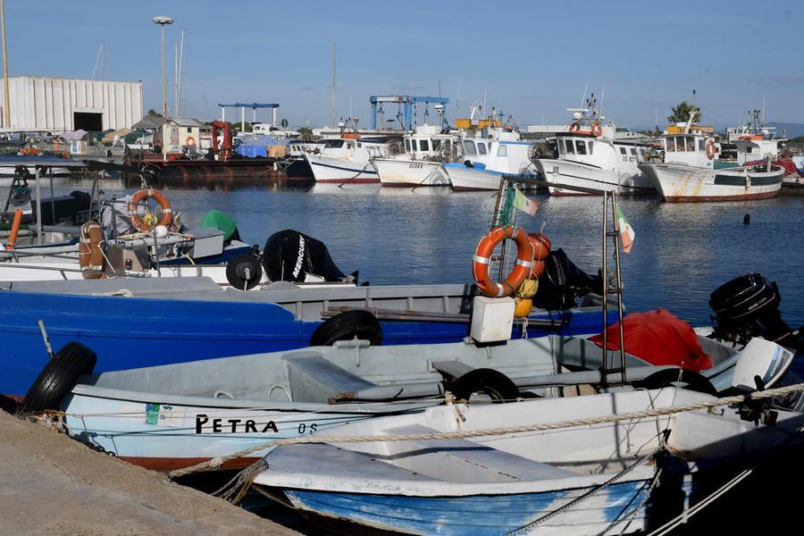
	Il porticciolo di Torregrande

