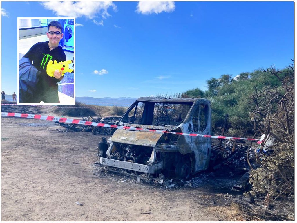 
	L'area dove sono bruciati i camper sulla spiaggia di Bados, nel riquadro Samuel Imbuzan <em>(foto Vanna Sanna)</em>

