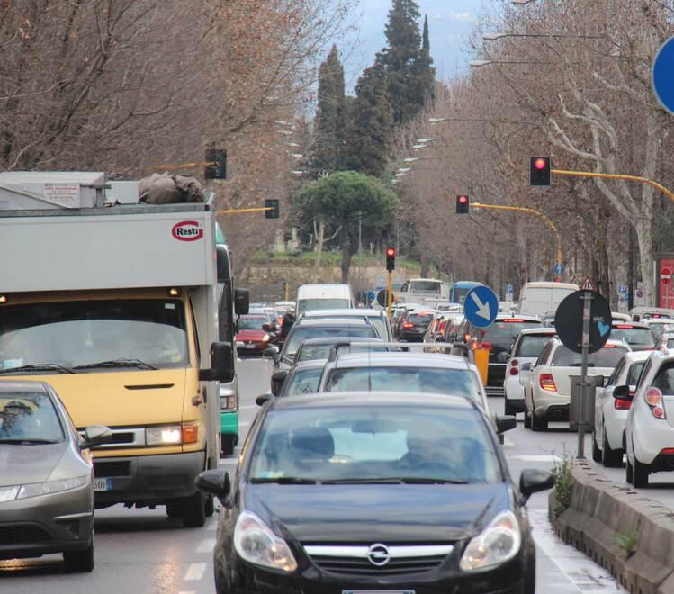 Il divieto di circolazione interessa le direttrici dove si trovano le centraline Arpat