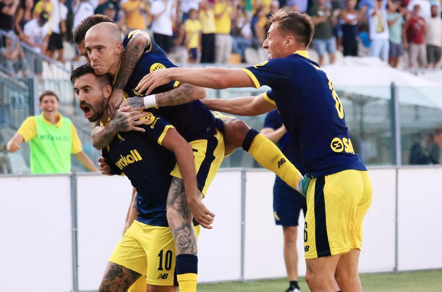 Il Modena continua a volare: anche il Pisa finisce ko