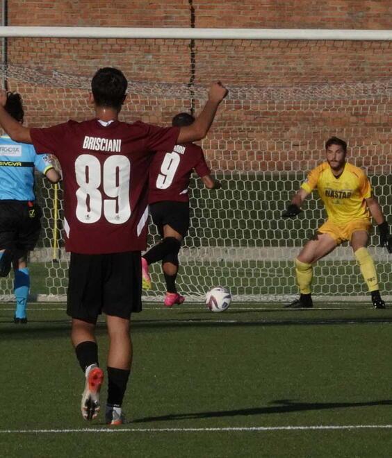 Livorno, la prima cosa bella in Coppa: batte il Seravezza e passa il turno