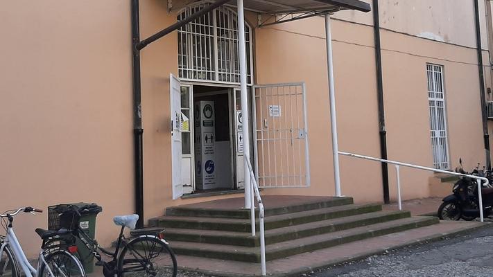 Livorno, al liceo Cecioni mancano ancora sedici aule: «Due mesi per i prefabbricati»