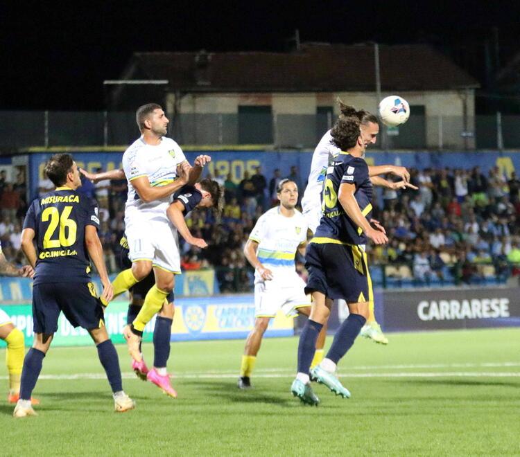 Carrarese no limits, torna Cerretelli e la tifoseria sogna 