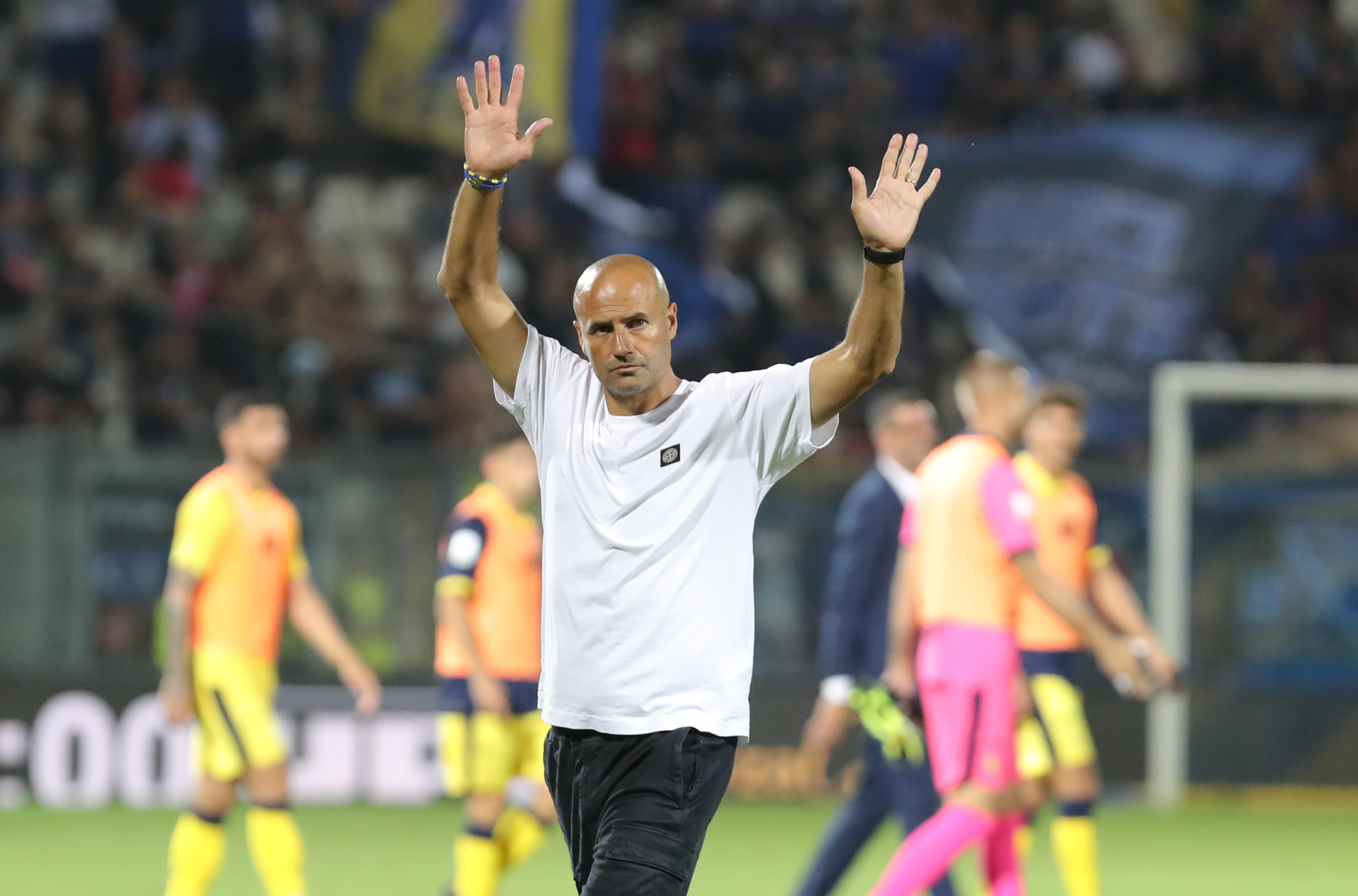 Mister Bianco dopo la vittoria dei gialli sul Pisa: «Manconi? Ha il talento di Bruno Fernandes e Berardi»<br>
